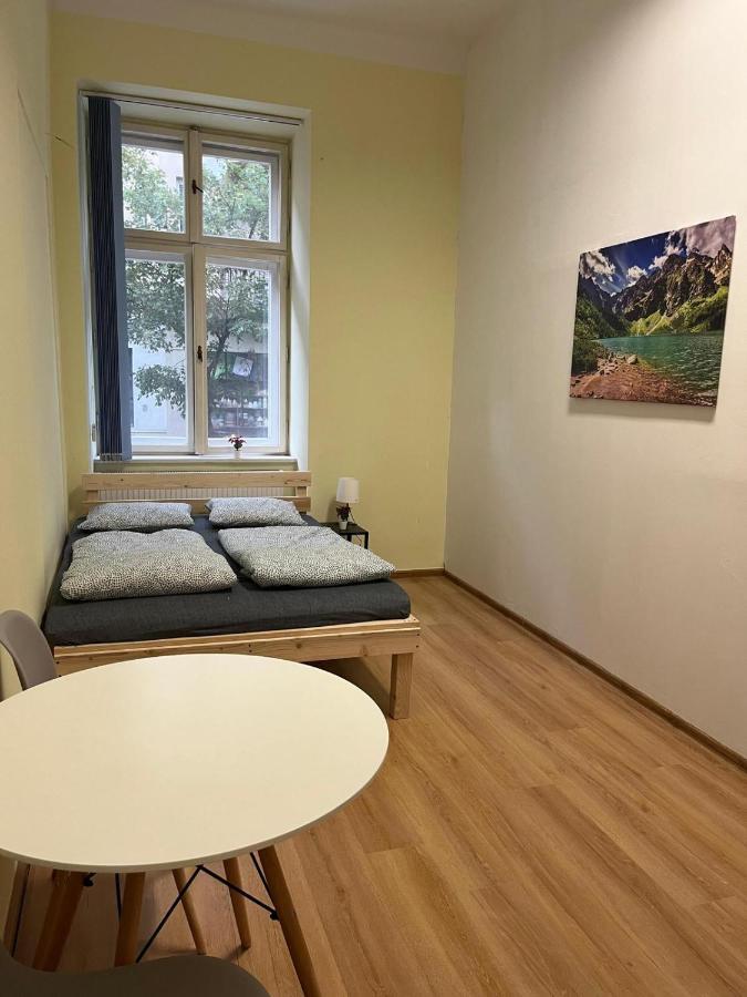 Batorego Lovely Rooms Krakau Exterior foto